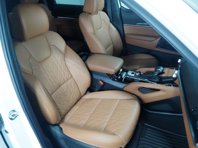 2025 Kia Telluride SX X-Line AWD *NAVIGATION, ADAPTIVE CRUISE, SAFETY ALERTS, 360 VIEW CAMERAS, DUAL PANEL MOONROOF, LEATHER, CLIMATE SEATS, HEATED STEERING, 2ND ROW CAPTAIN'S, POWER LIFTGATE, HARMAN/KARDON, WIRELESS CHARGING, ANDROID & APPLE