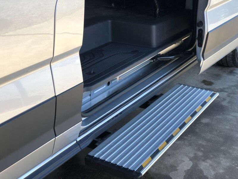 2025 LDV V90 14 Seater (2.0L Turbo Diesel) Vaitele