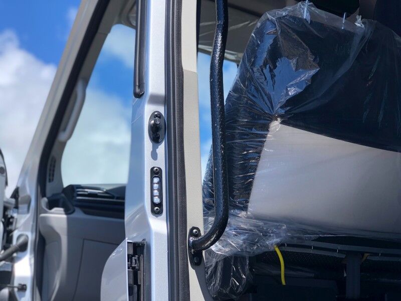 2025 LDV V90 14 Seater (2.0L Turbo Diesel) Vaitele