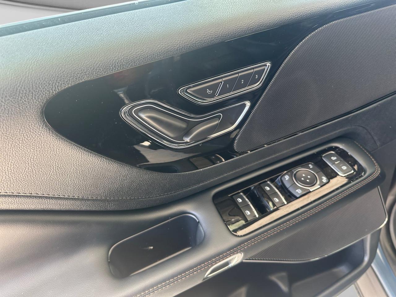 2025 LINCOLN AVIATOR BASE  Selma TX