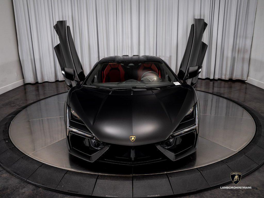 2025 Lamborghini Revuelto . North Miami Beach FL
