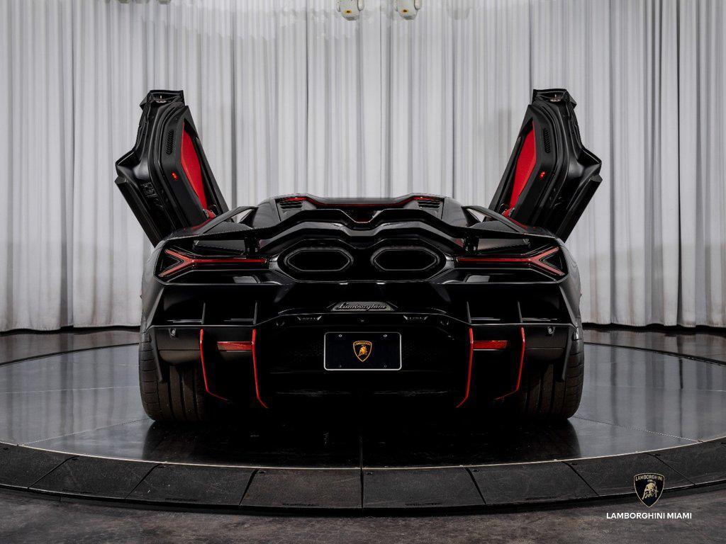 2025 Lamborghini Revuelto . North Miami Beach FL