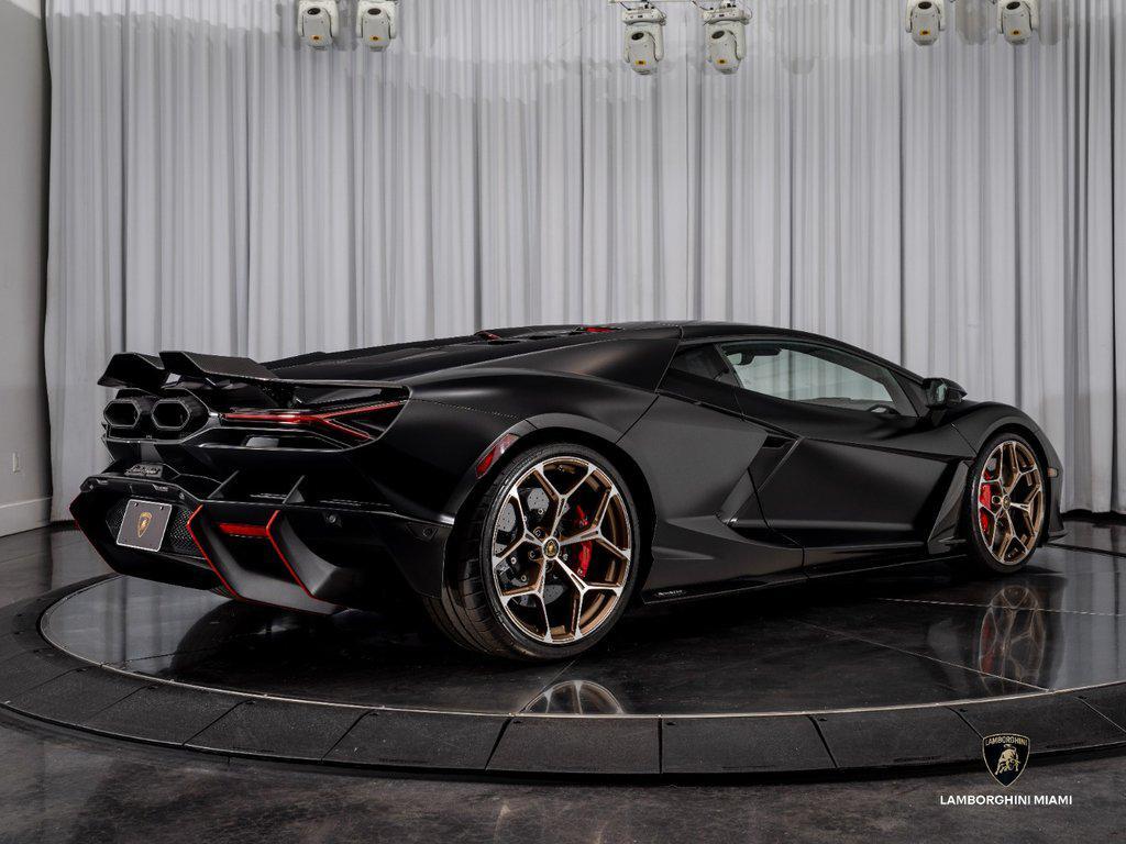 2025 Lamborghini Revuelto . North Miami Beach FL