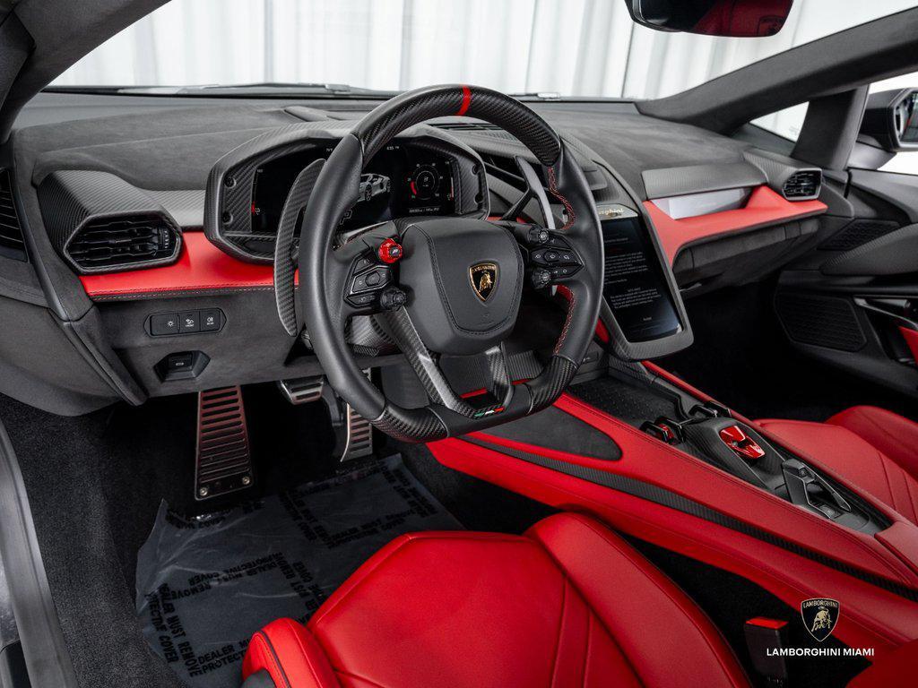 2025 Lamborghini Revuelto . North Miami Beach FL