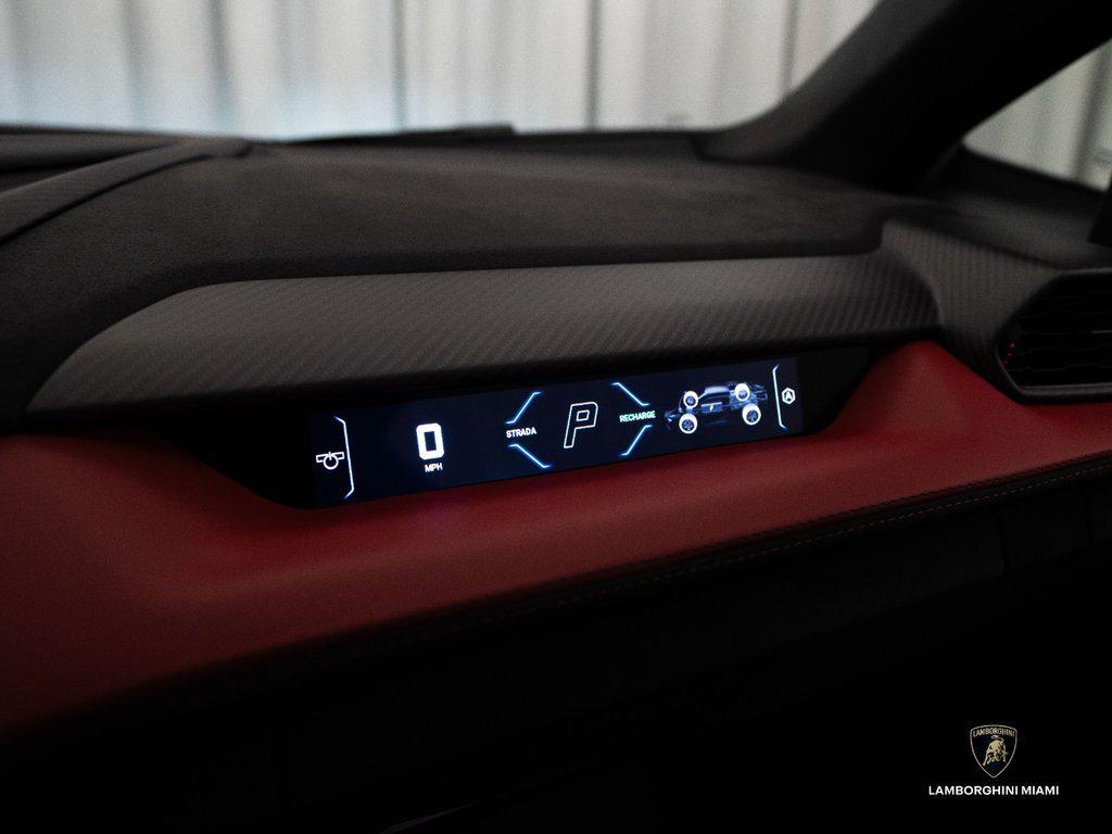 2025 Lamborghini Revuelto . North Miami Beach FL