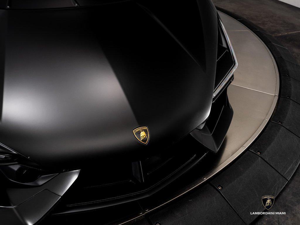 2025 Lamborghini Revuelto . North Miami Beach FL