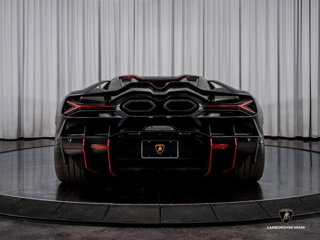 2025 Lamborghini Revuelto . North Miami Beach FL