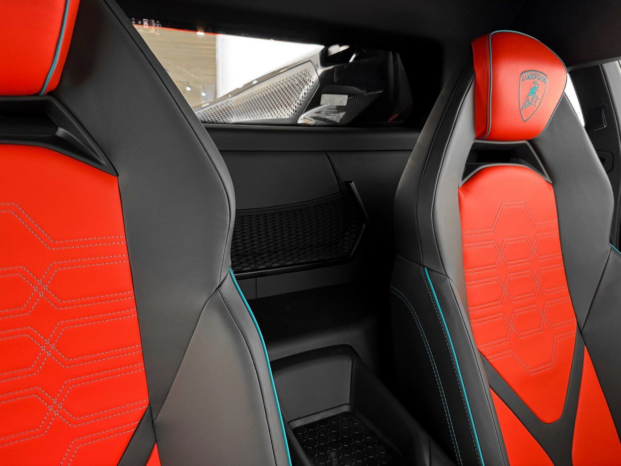 2025 Lamborghini Revuelto Bellevue WA