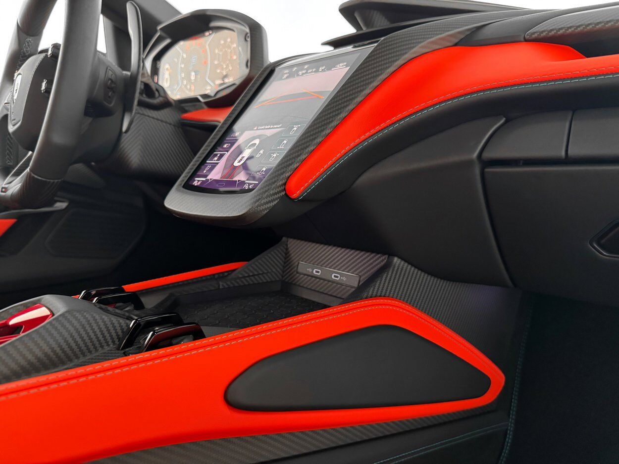 2025 Lamborghini Revuelto Bellevue WA