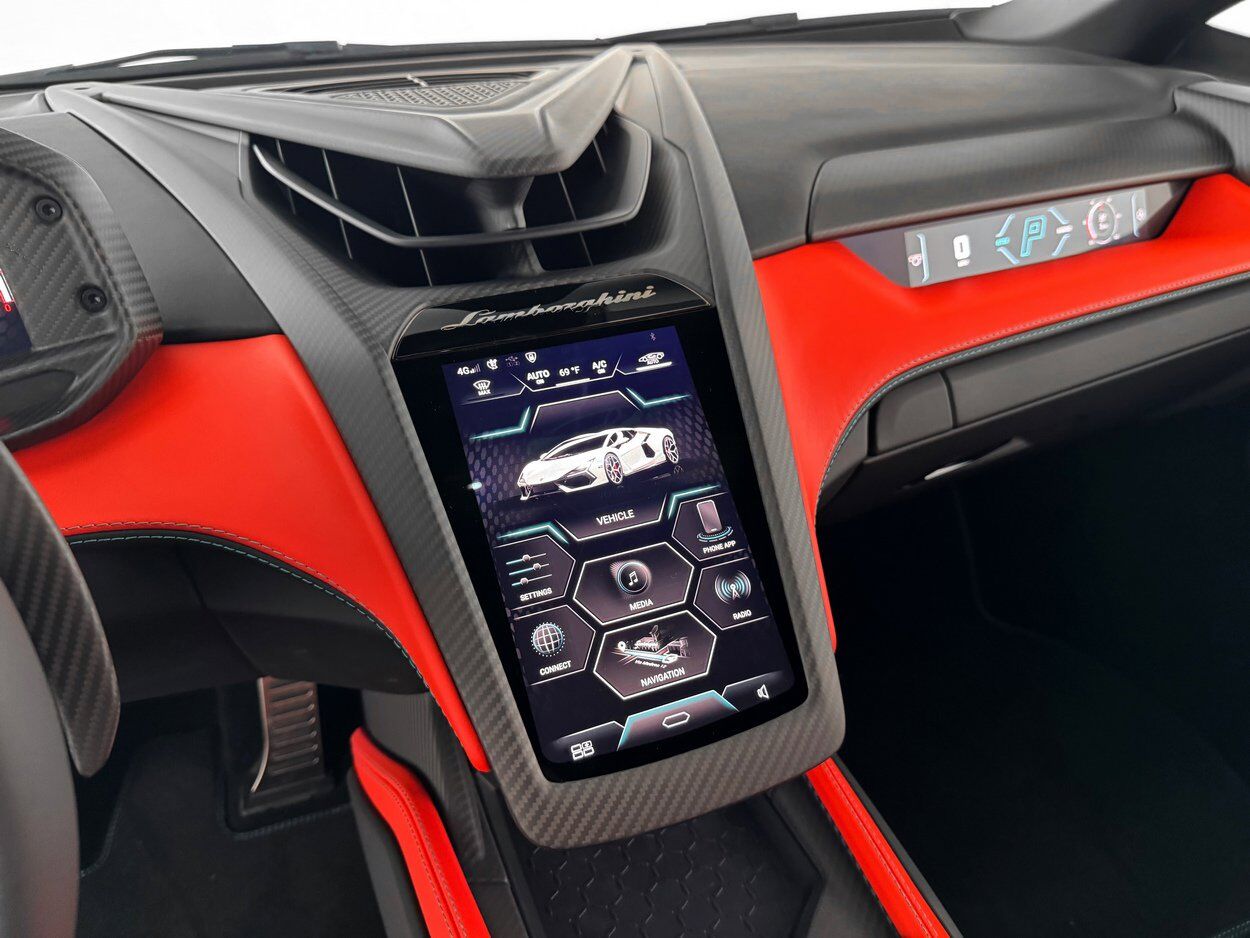 2025 Lamborghini Revuelto Bellevue WA