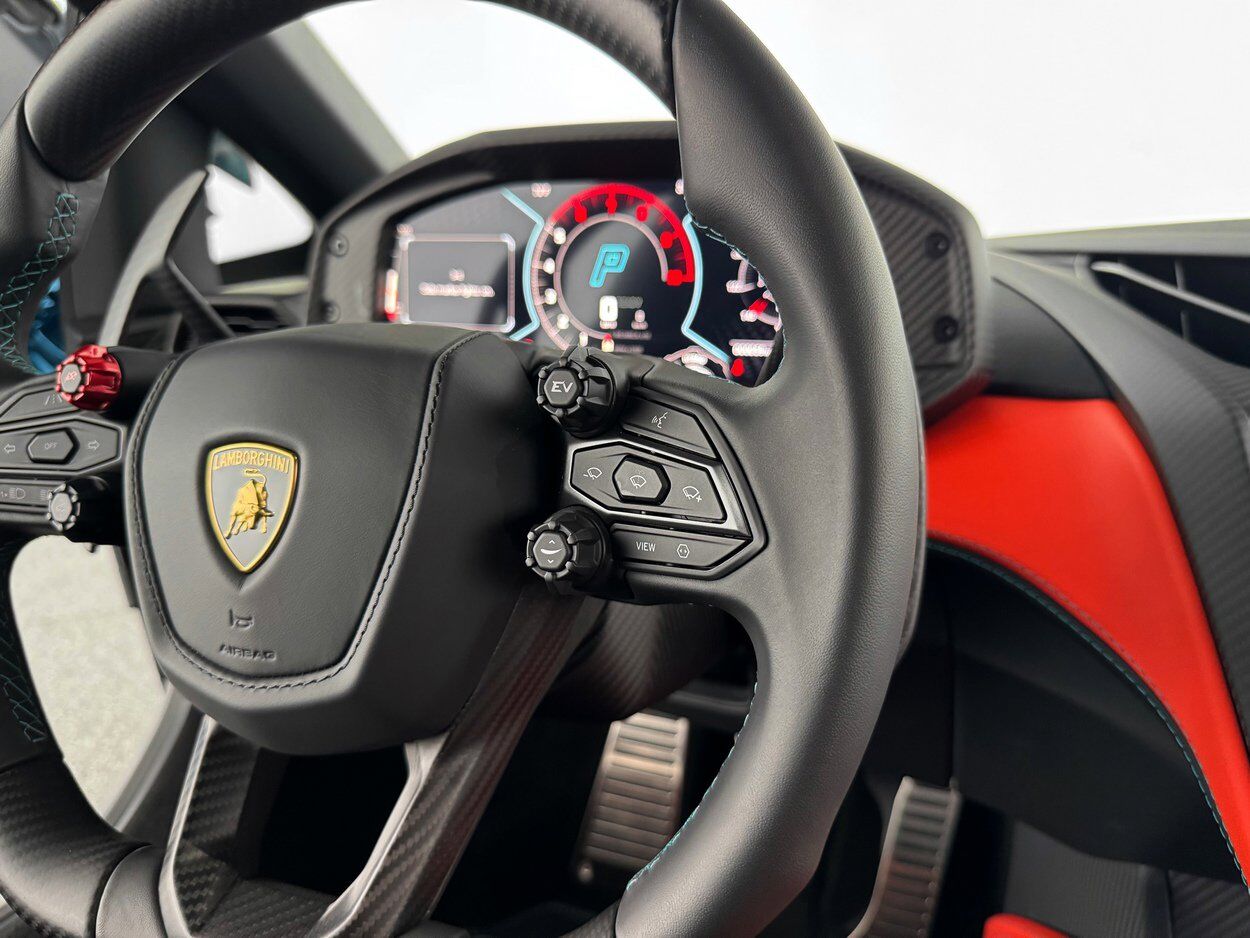 2025 Lamborghini Revuelto Bellevue WA