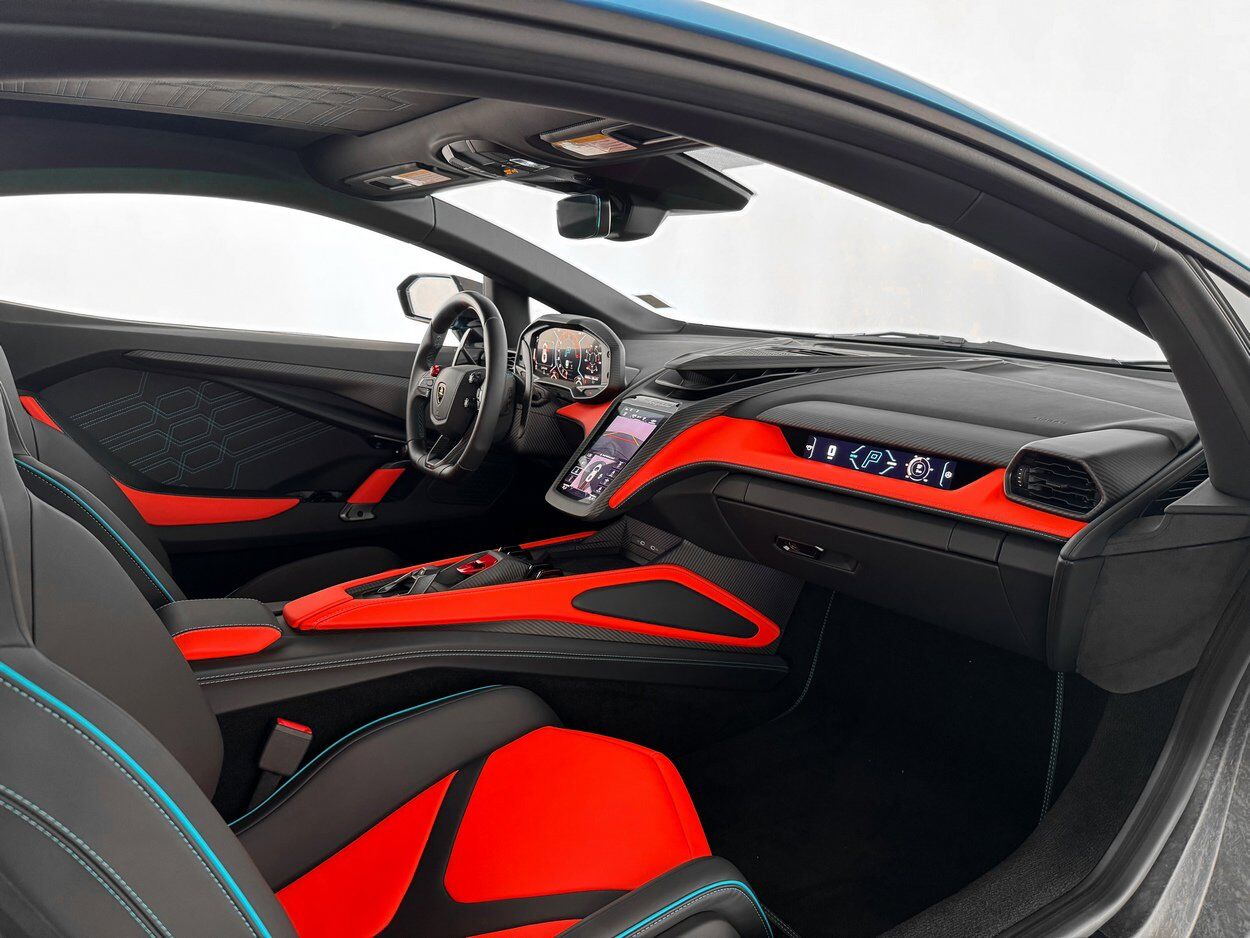 2025 Lamborghini Revuelto Bellevue WA