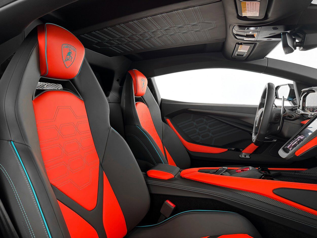 2025 Lamborghini Revuelto Bellevue WA