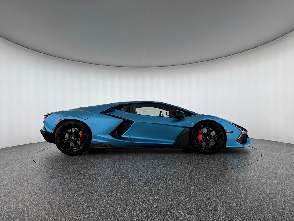 2025 Lamborghini Revuelto Bellevue WA