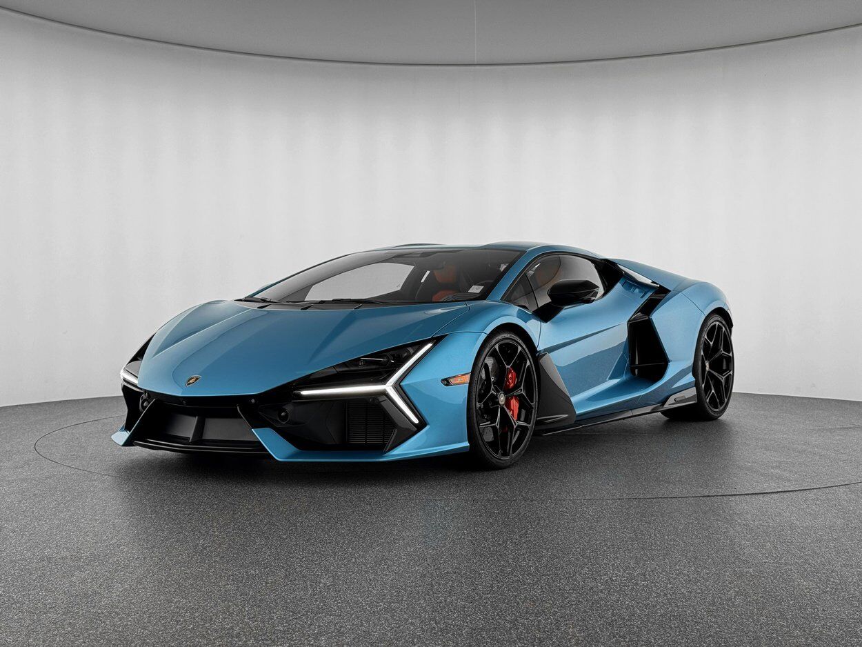 2025 Lamborghini Revuelto