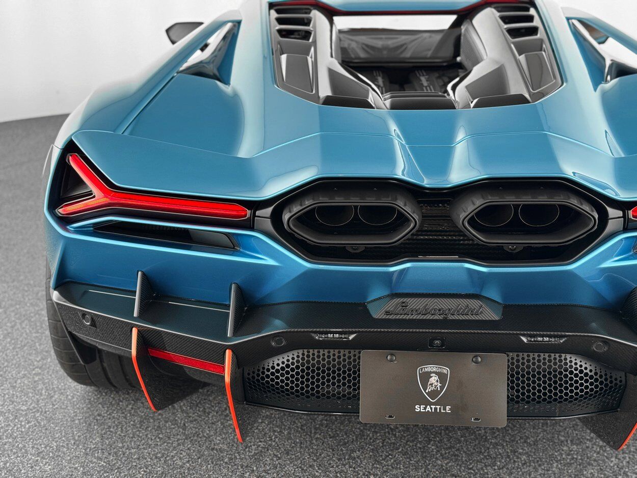 2025 Lamborghini Revuelto Bellevue WA