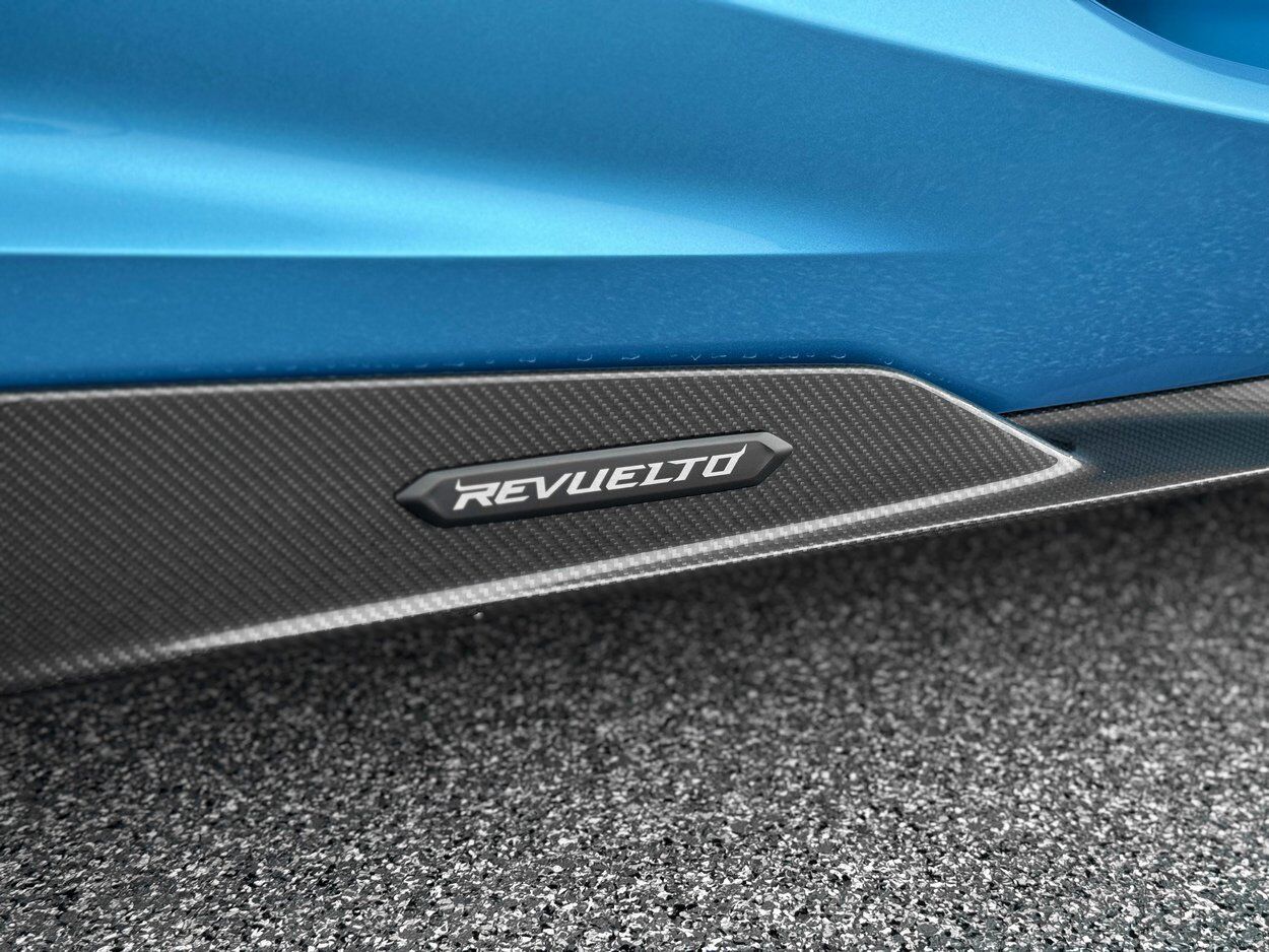 2025 Lamborghini Revuelto Bellevue WA