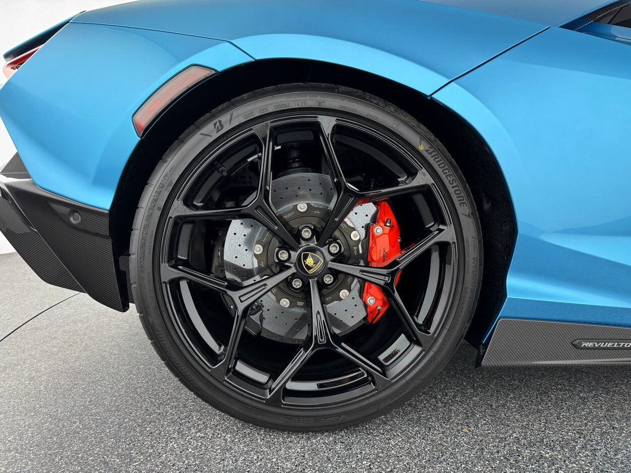 2025 Lamborghini Revuelto Bellevue WA