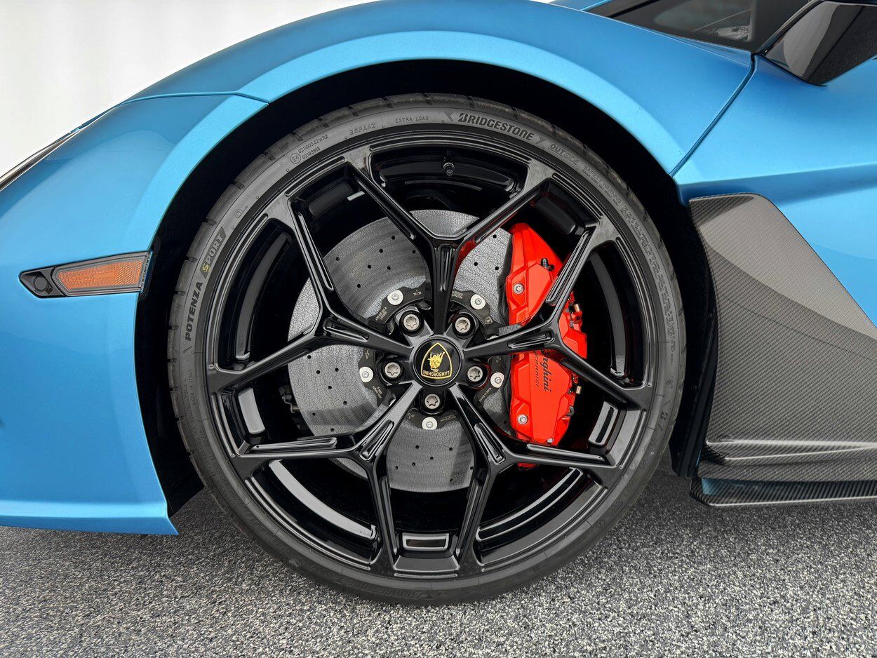 2025 Lamborghini Revuelto Bellevue WA