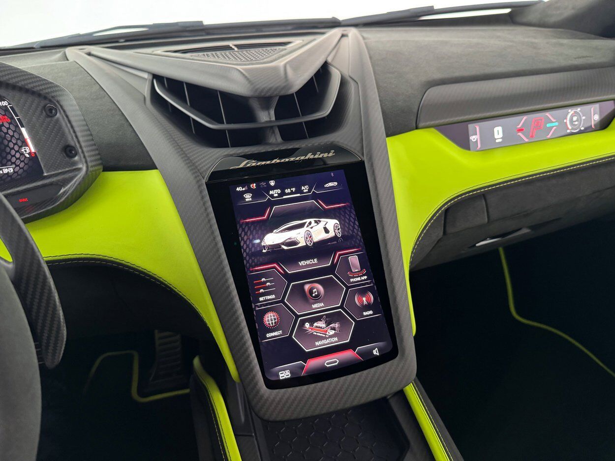 2025 Lamborghini Revuelto Bellevue WA