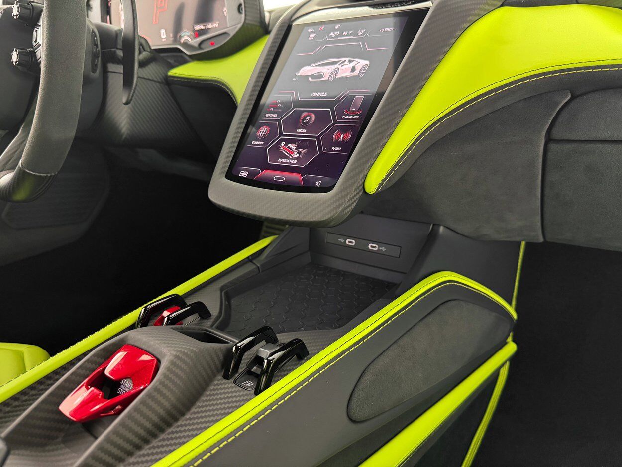 2025 Lamborghini Revuelto Bellevue WA