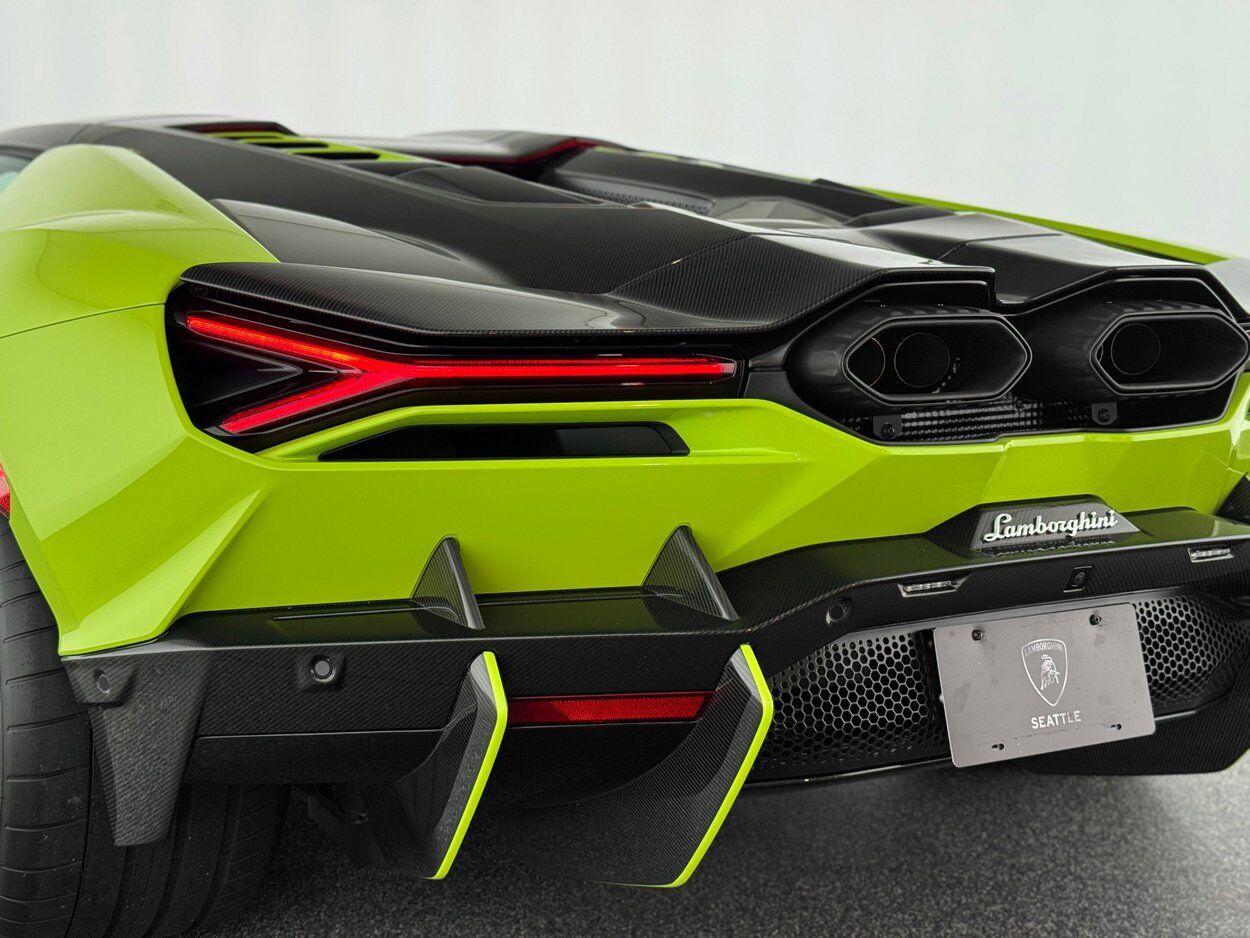 2025 Lamborghini Revuelto Bellevue WA