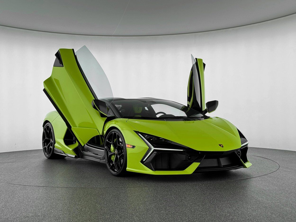 2025 Lamborghini Revuelto Bellevue WA