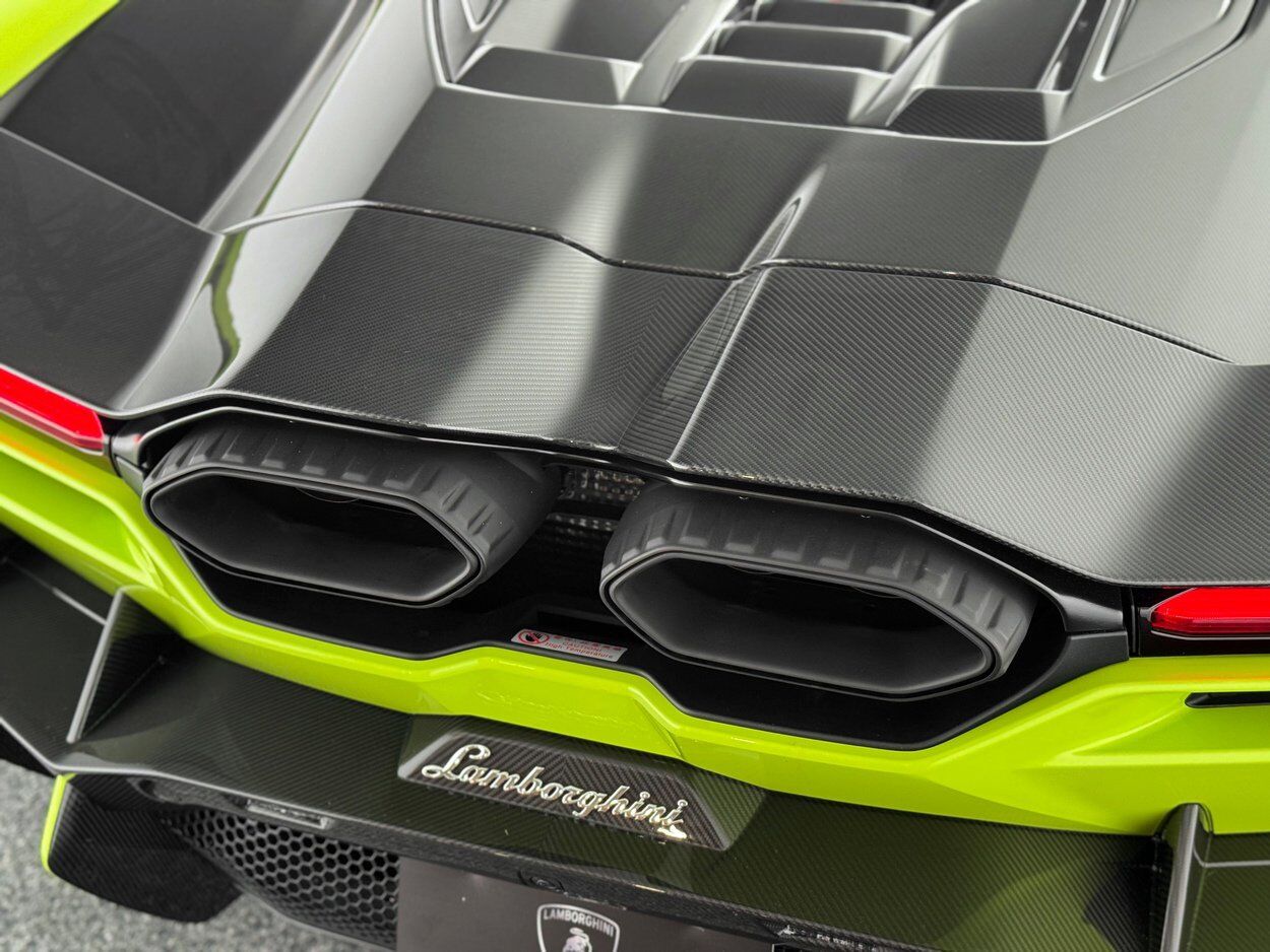 2025 Lamborghini Revuelto Bellevue WA