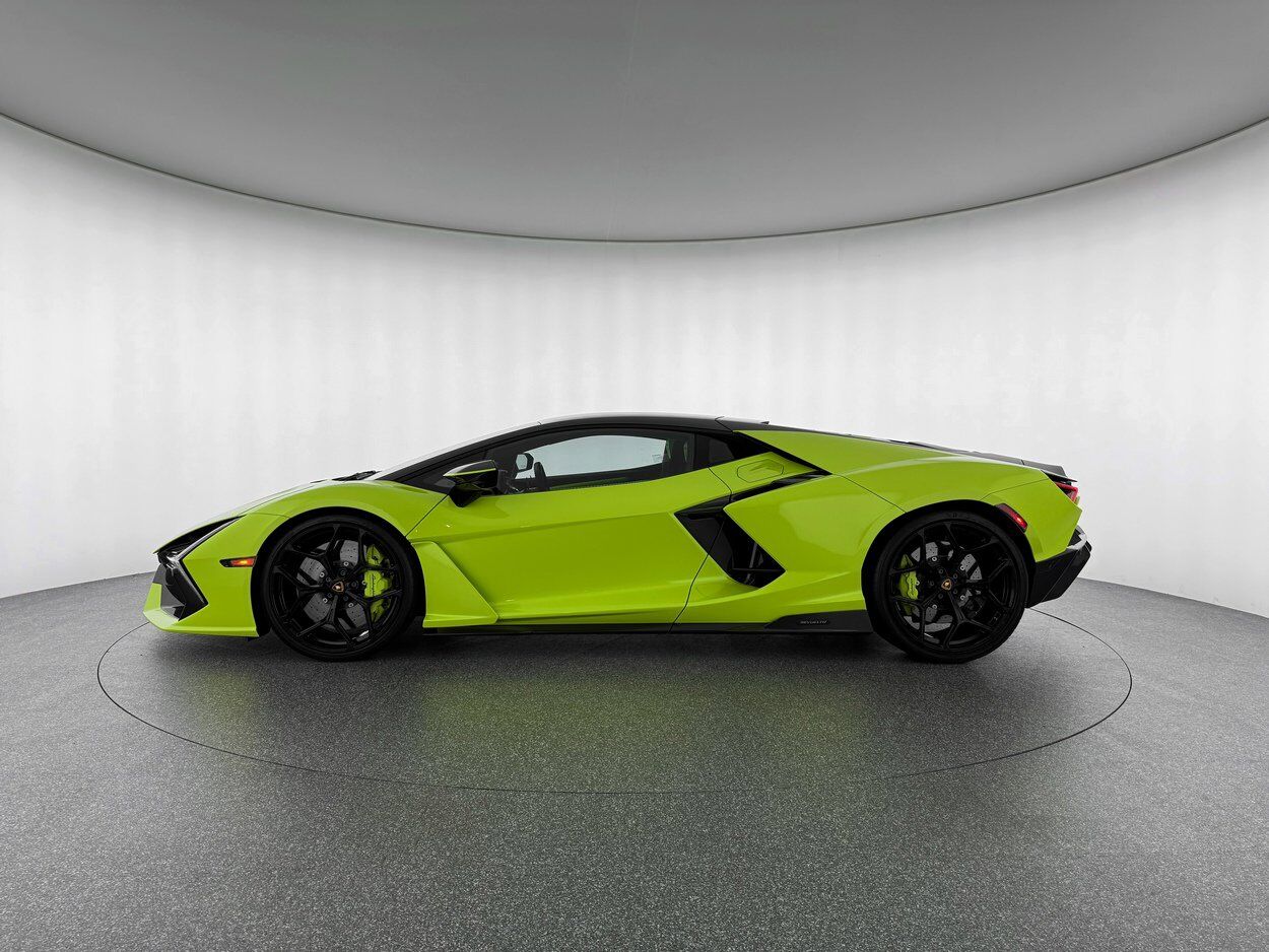 2025 Lamborghini Revuelto Bellevue WA