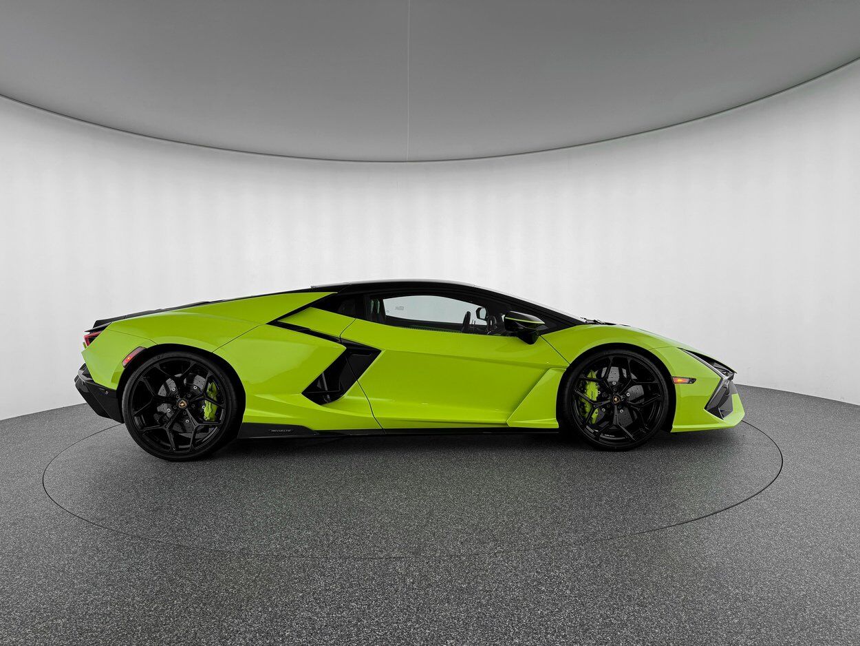 2025 Lamborghini Revuelto Bellevue WA