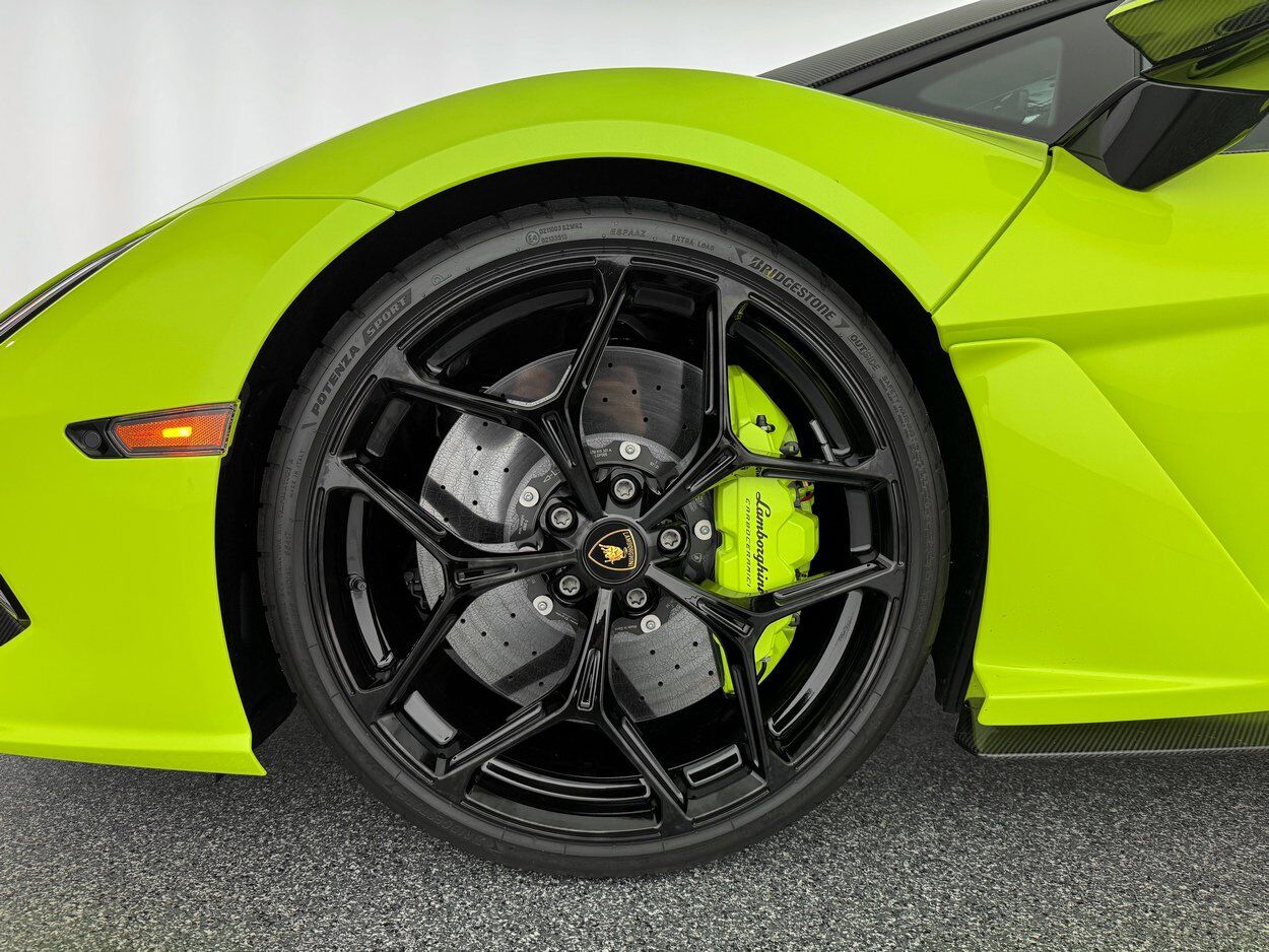 2025 Lamborghini Revuelto Bellevue WA