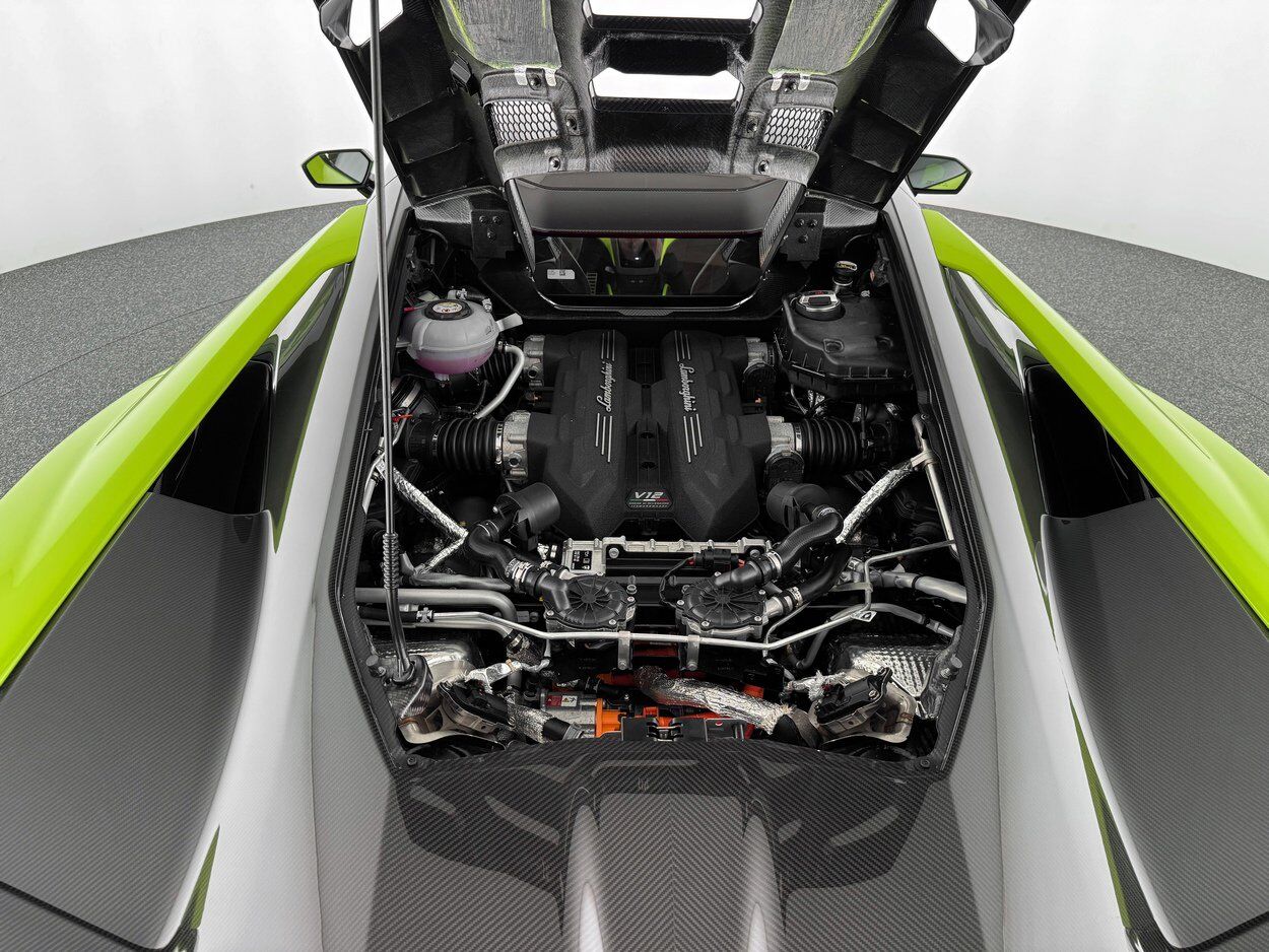 2025 Lamborghini Revuelto Bellevue WA