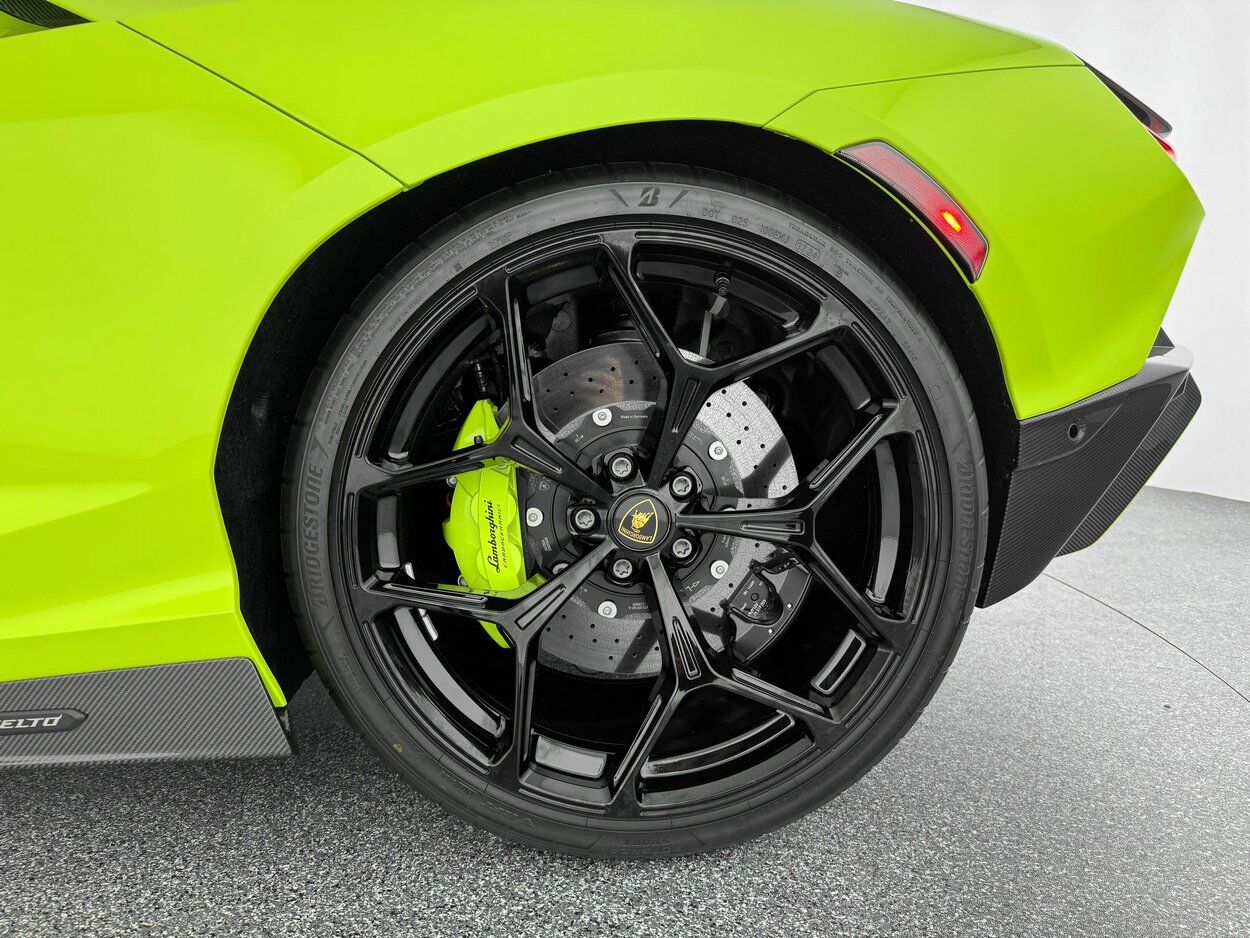 2025 Lamborghini Revuelto Bellevue WA