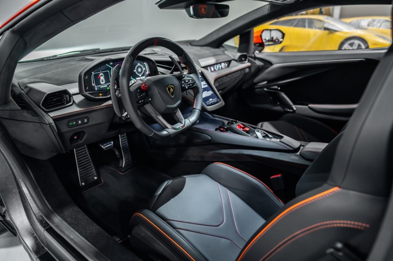 2025 Lamborghini Revuelto Brentwood TN