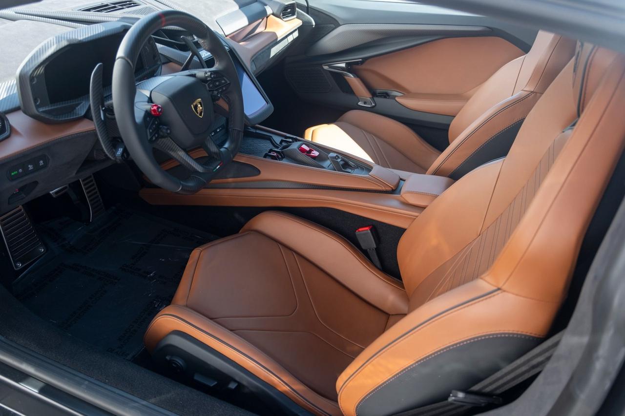 2025 Lamborghini Revuelto Charlotte NC