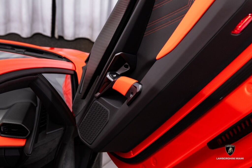 2025 Lamborghini Revuelto North Miami Beach FL