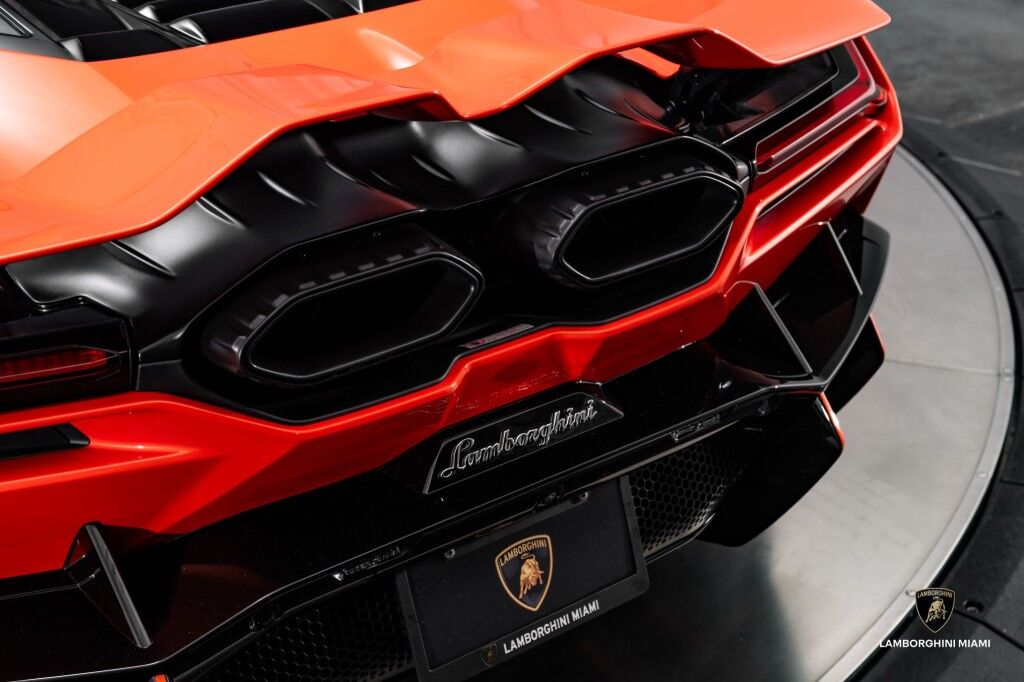2025 Lamborghini Revuelto North Miami Beach FL