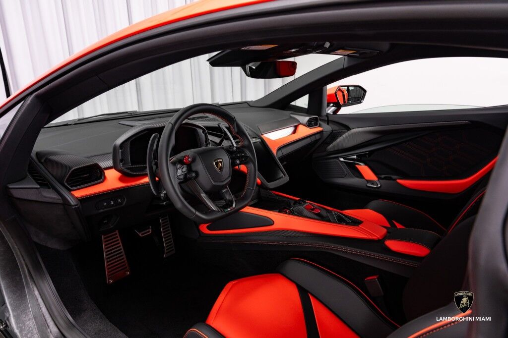 2025 Lamborghini Revuelto North Miami Beach FL