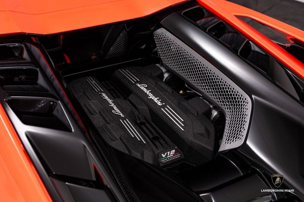 2025 Lamborghini Revuelto North Miami Beach FL
