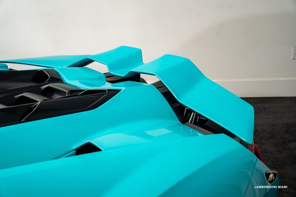2025 Lamborghini Revuelto North Miami Beach FL