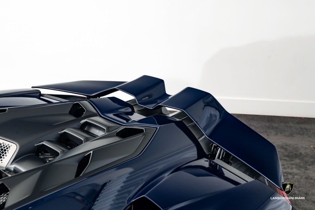 2025 Lamborghini Revuelto North Miami Beach FL