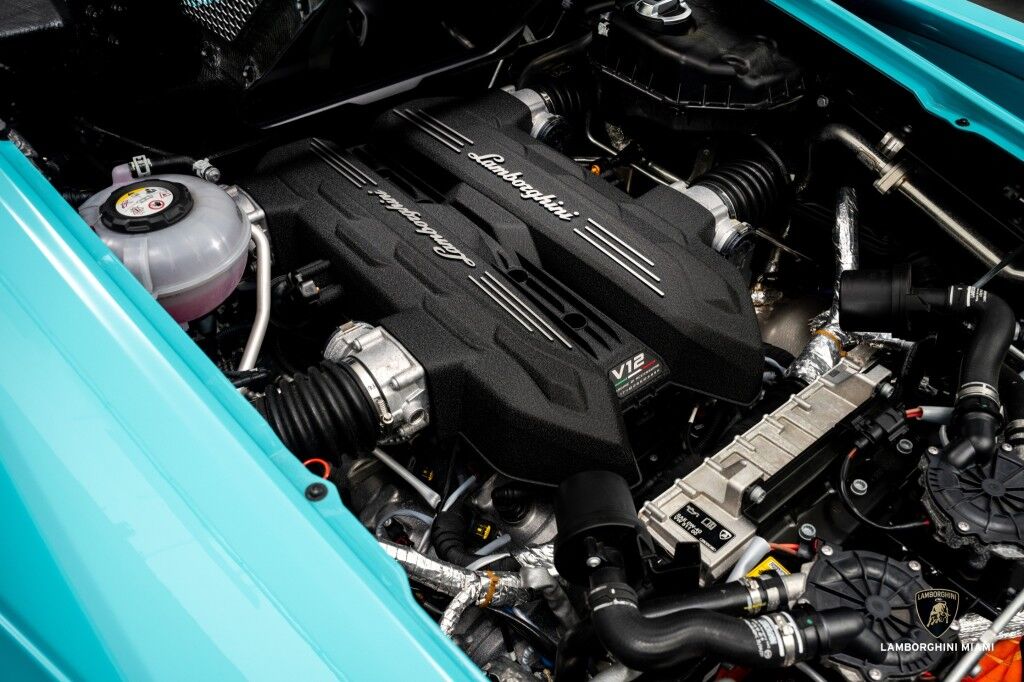 2025 Lamborghini Revuelto North Miami Beach FL