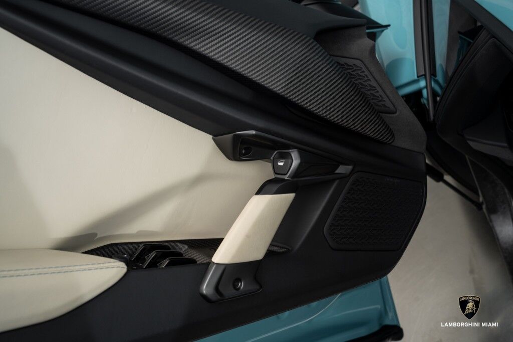 2025 Lamborghini Revuelto North Miami Beach FL