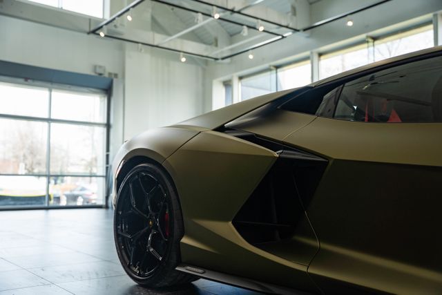 2025 Lamborghini Revuelto Paramus NJ