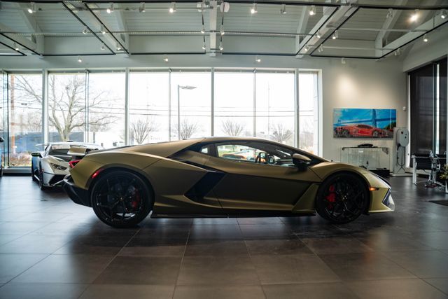 2025 Lamborghini Revuelto Paramus NJ