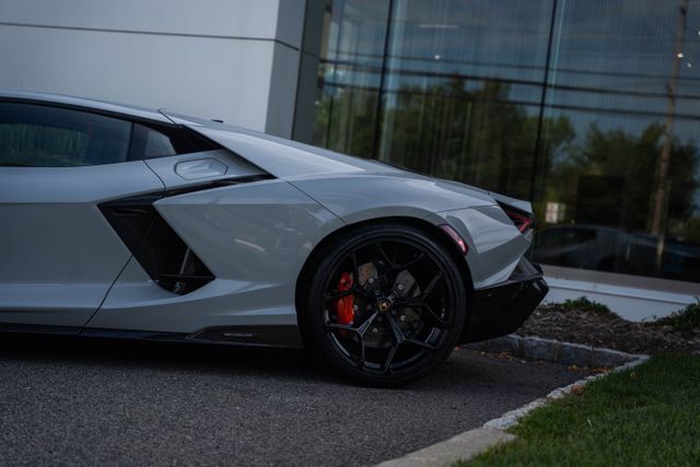 2025 Lamborghini Revuelto Paramus NJ