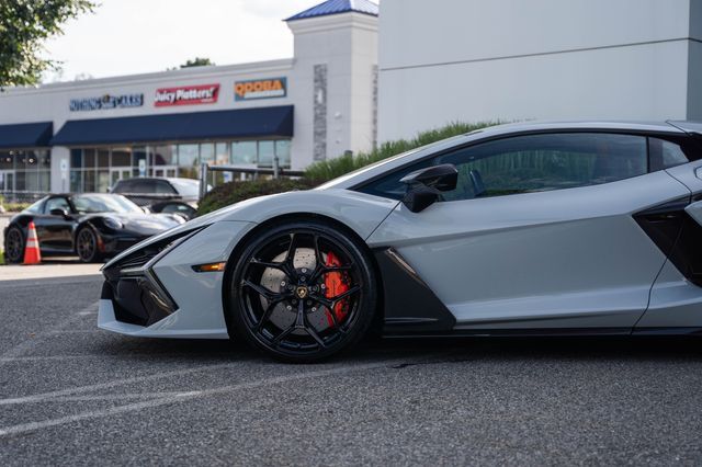 2025 Lamborghini Revuelto Paramus NJ