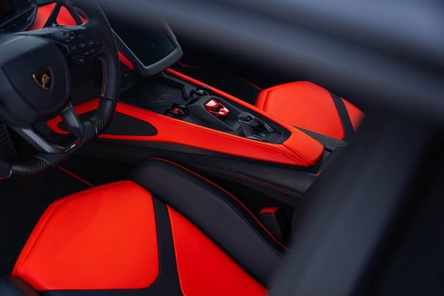 2025 Lamborghini Revuelto Paramus NJ