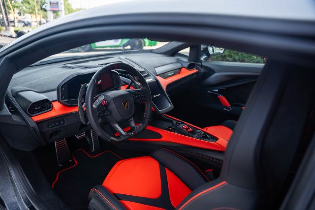 2025 Lamborghini Revuelto Paramus NJ