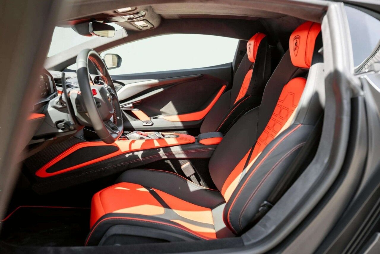 2025 Lamborghini Revuelto San Antonio TX